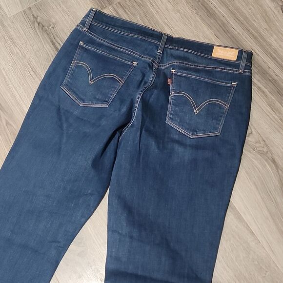 EUC Levis 515 Medium Blue Bootcut Jeans - Picture 8 of 9